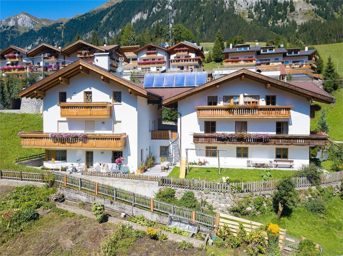 Parigger Apt Lavendel Racines Exteriér fotografie