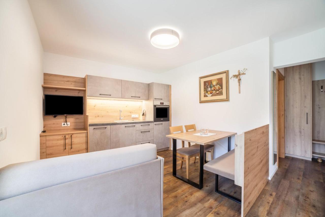 Parigger Apt Lavendel Racines Exteriér fotografie
