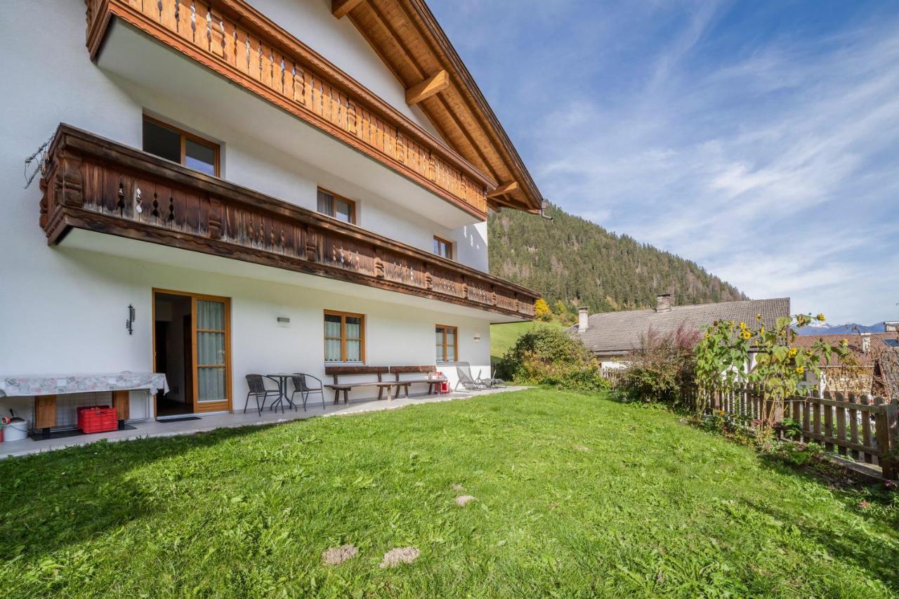 Parigger Apt Lavendel Racines Exteriér fotografie